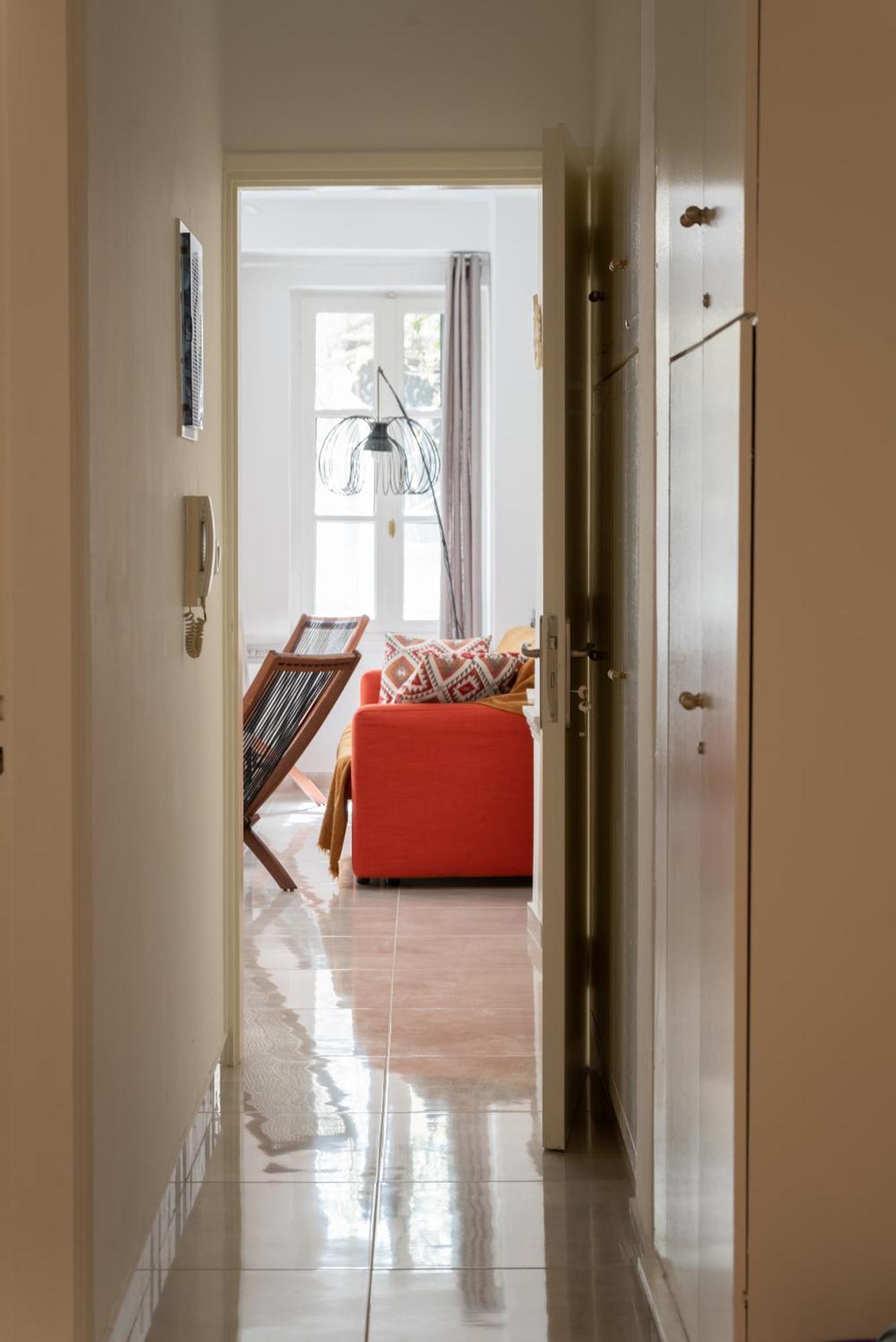Psiri Gem From In Vivo Apartments- Spacious 1St Floor Apartment With Balcony In Athens' Historic Center ภายนอก รูปภาพ